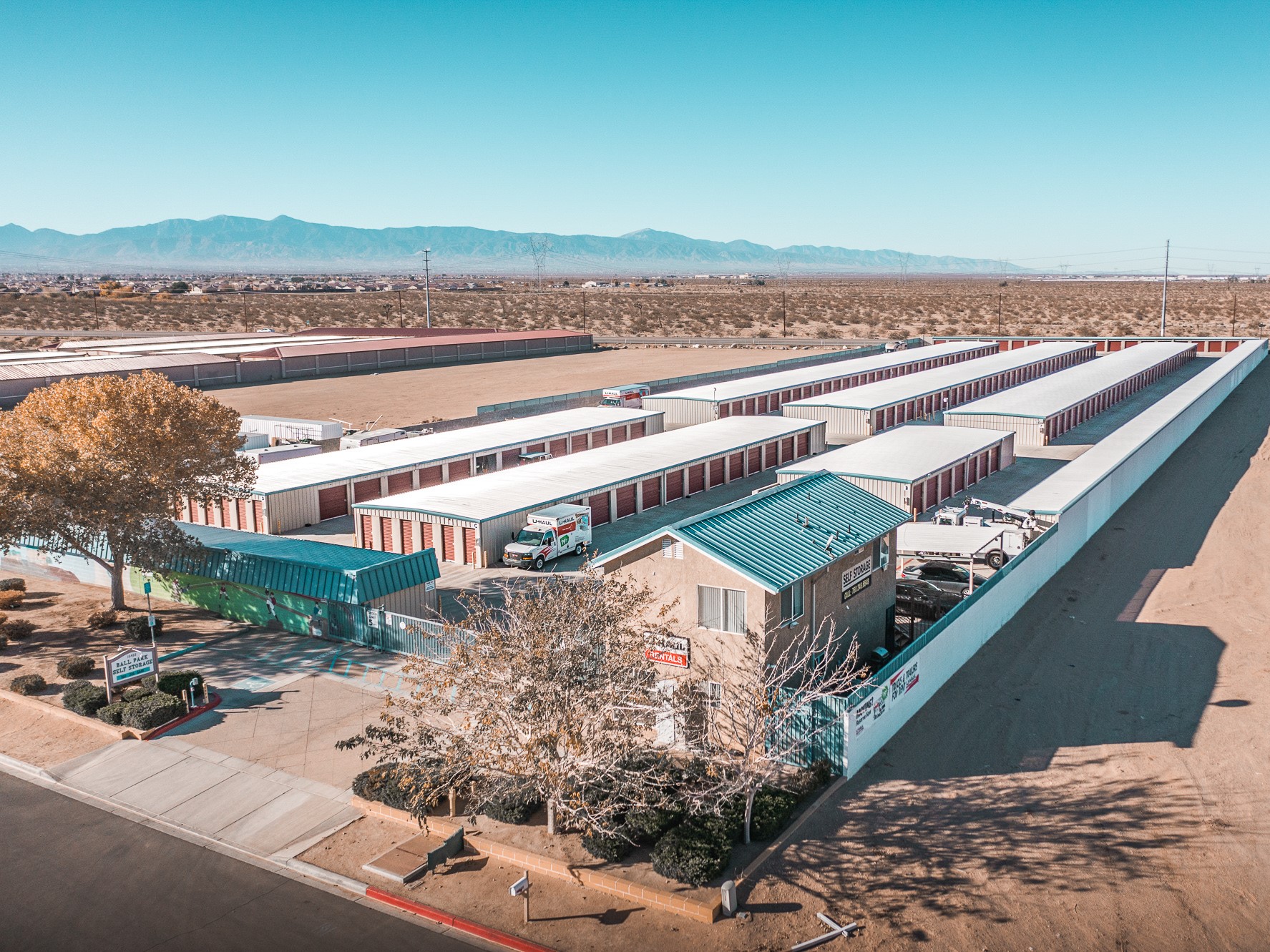 The LeClaireSchlosser Group of Marcus & Millichap Arranges the Sale of